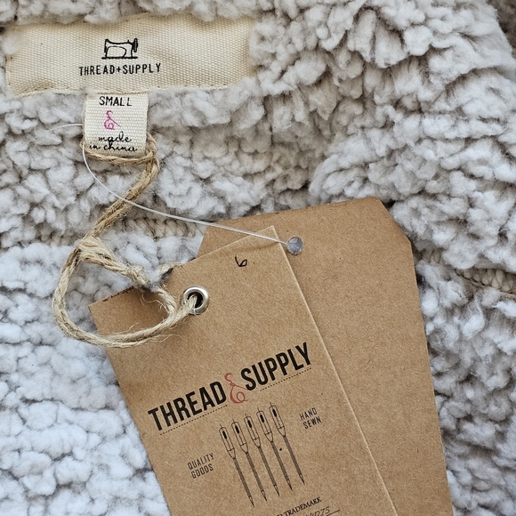 THREAD & SUPPLY Sherpa Vest Womens Small - Picture 3 of 4